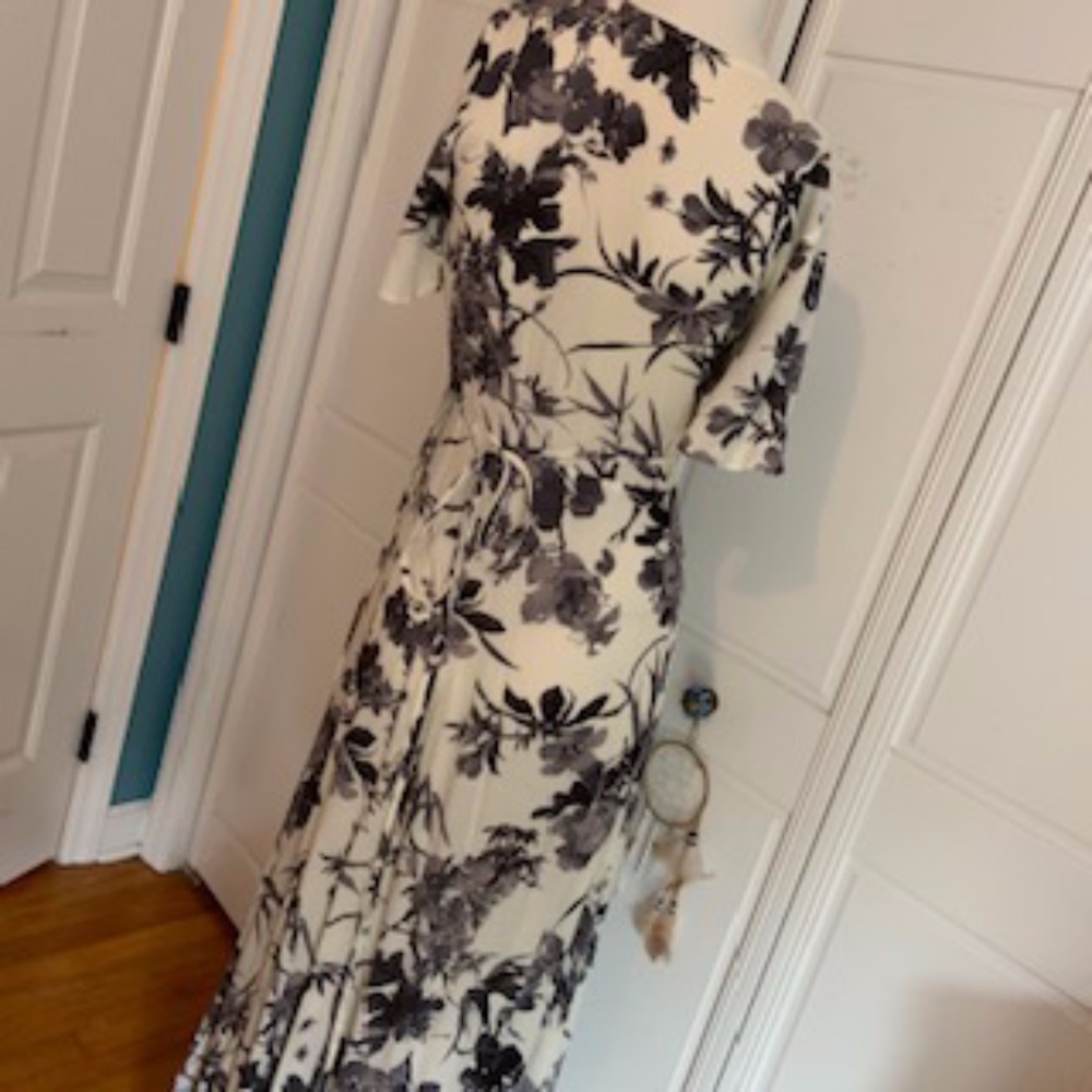 Women's dress